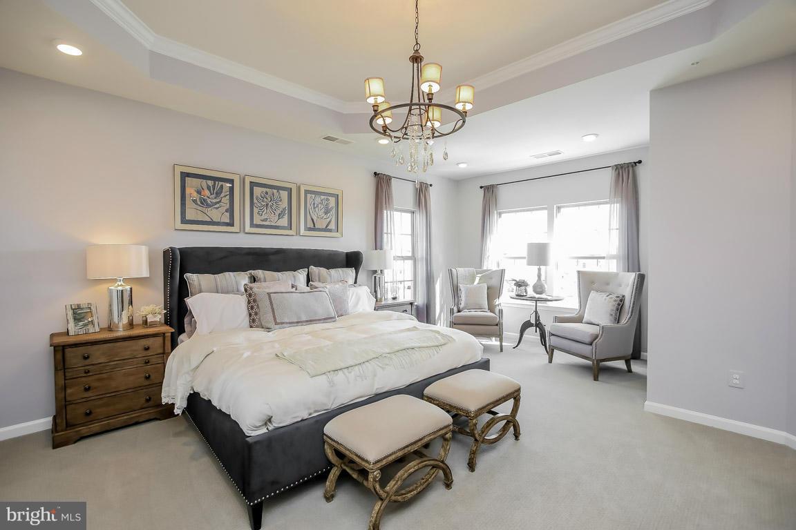 8026 Orchard Grove Road, Unit 11H Odenton, MD 21113 - Photo 5 of 30 BEAUTIFUL OWNER'S SUITE