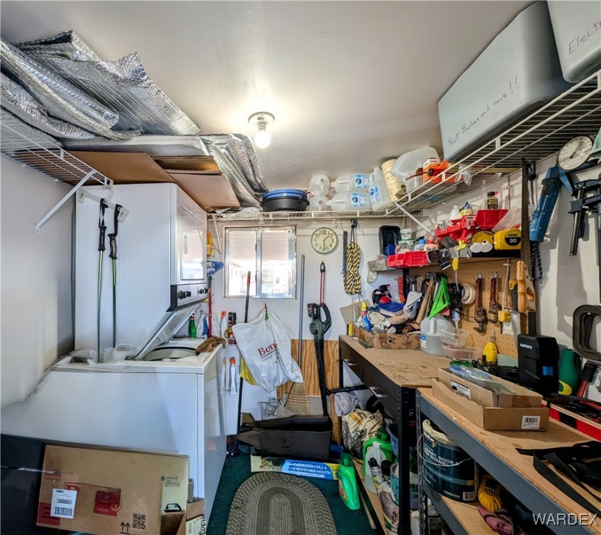 2000 Ramar Road, Unit 261 Bullhead City, AZ 86442 - Photo 5 of 28 Storage/Laundry