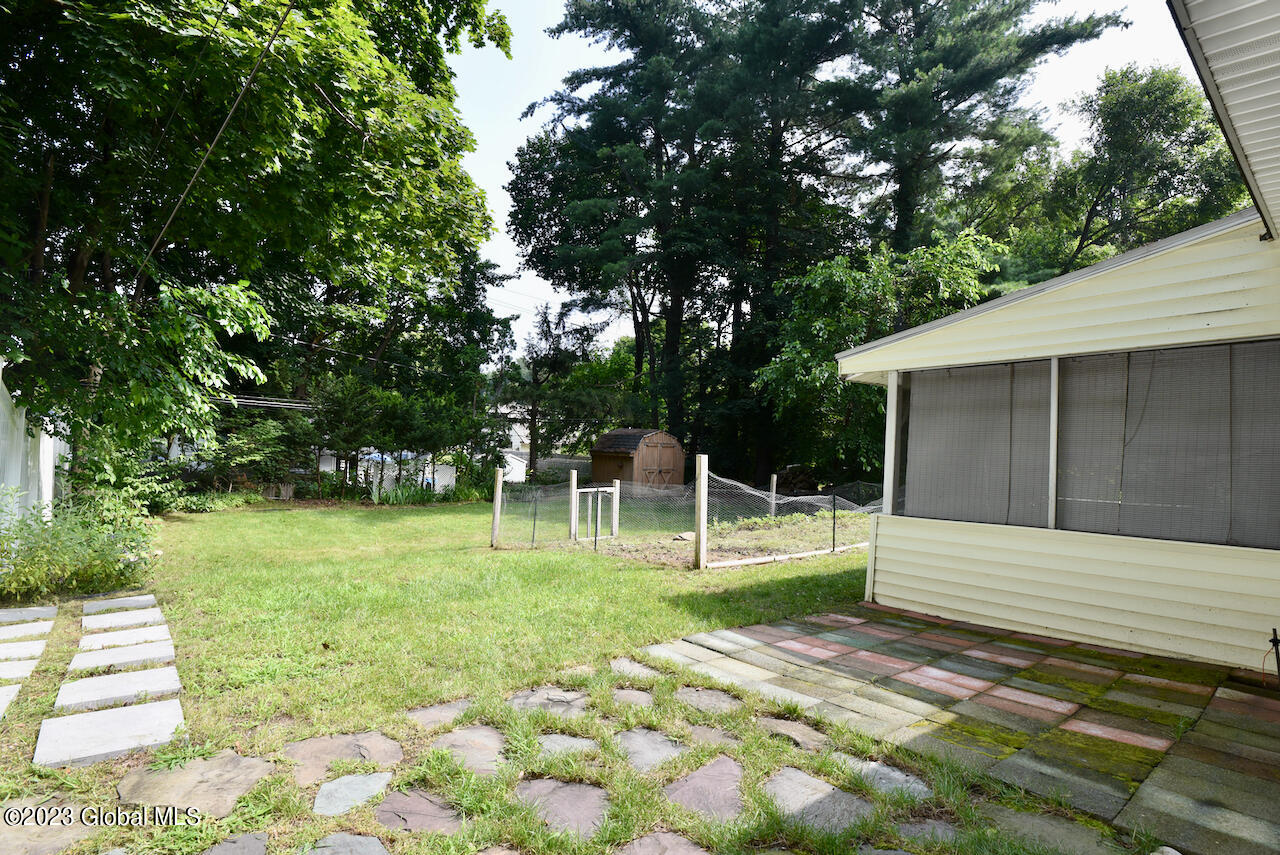 13 Southgate Road Colonie, NY 12211 - Photo 18 of 21 41