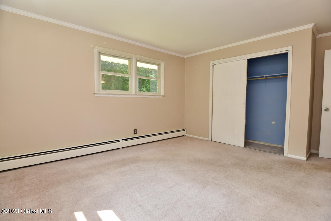 13 Southgate Road Colonie, NY 12211 - Photo 10 of 21 25