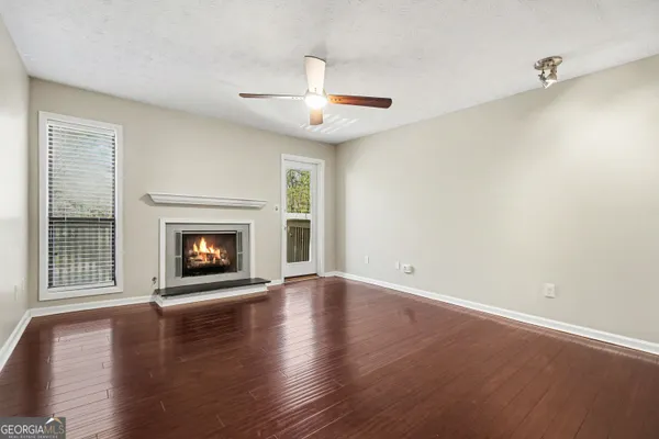 $1,500 | 918 Dunbar Drive, Atlanta, GA 30338