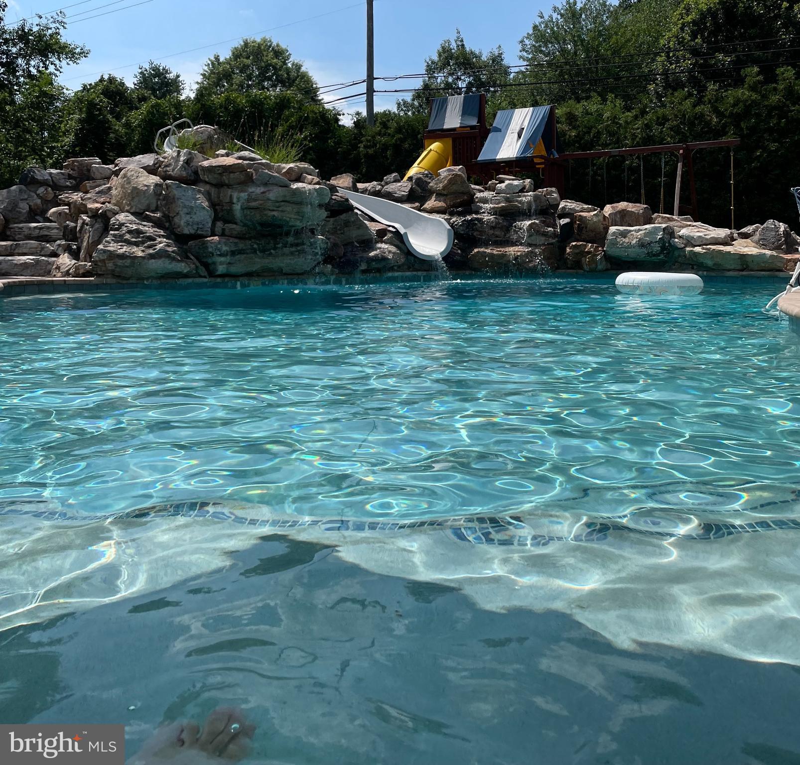 3000 Tyler Way Chalfont, PA 18914 - Photo 58 of 73 a group of cars parked in middle of a yard