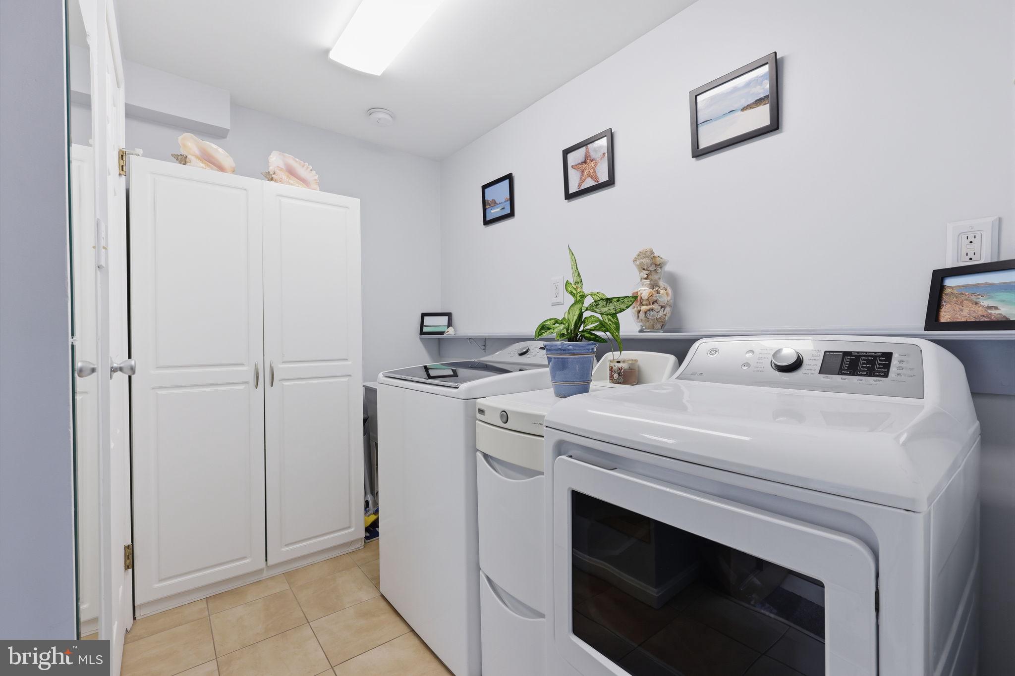 1607 Forrest Avenue Feasterville-Trevose, PA 19053 - Photo 22 of 48 a utility room with dryer and washer