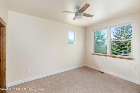 $617,000 | 30 C Blue Wing Lane, Alpine, WY 83128