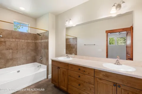 $617,000 | 30 C Blue Wing Lane, Alpine, WY 83128