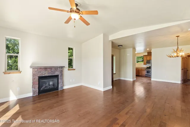 $617,000 | 30 C Blue Wing Lane, Alpine, WY 83128