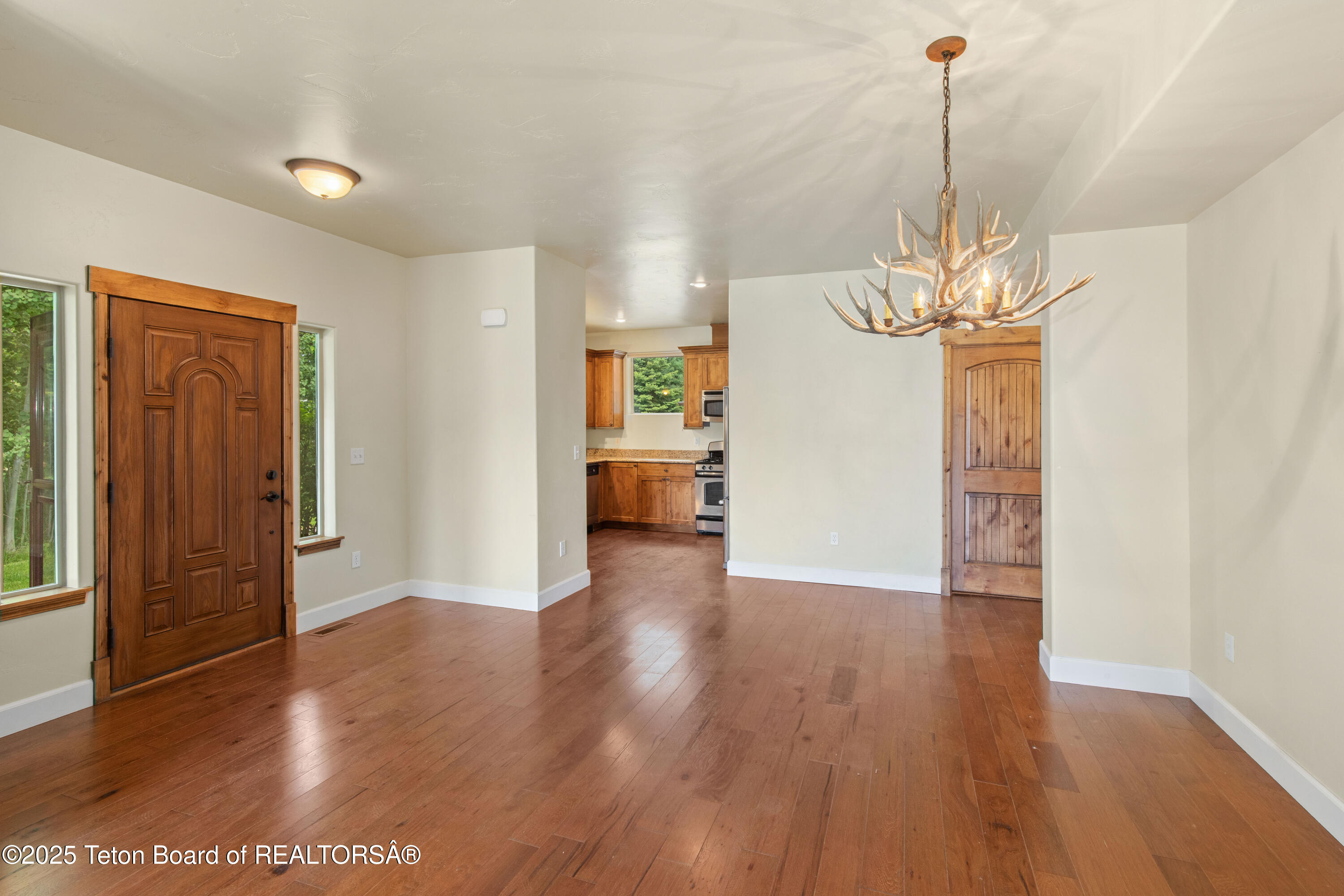 30 C Blue Wing Lane Alpine, WY 83128 - Photo 5 of 36 IMG_4948