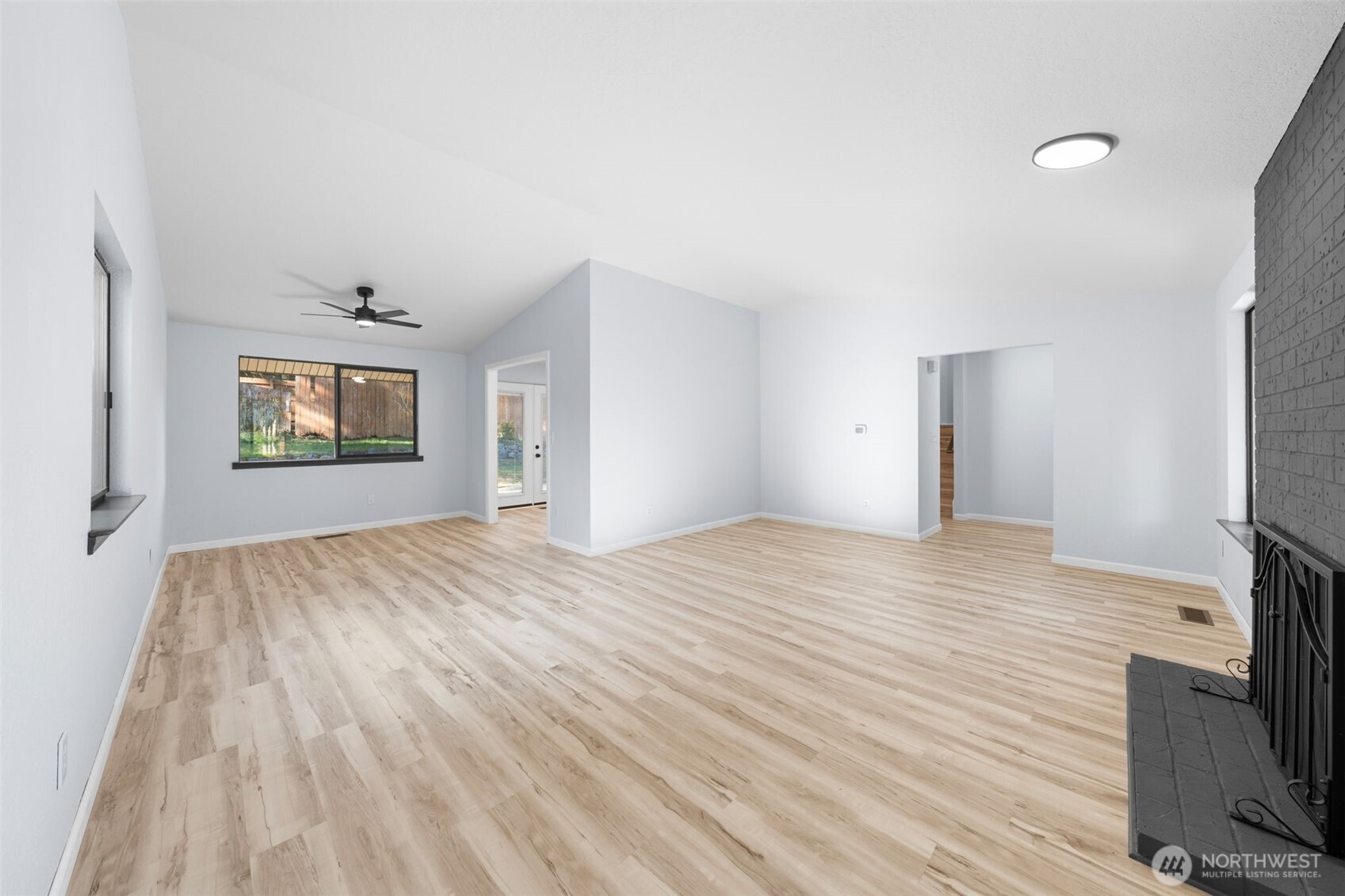 32317 2nd Avenue Southwest Federal Way, WA 98023 - Photo 7 of 38