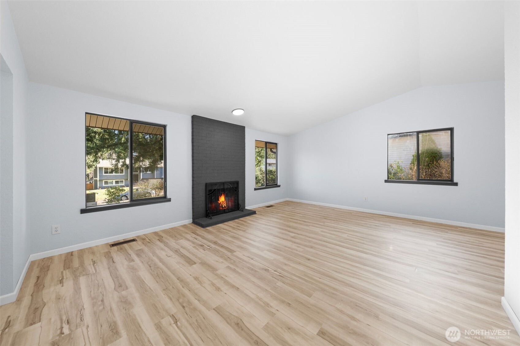 32317 2nd Avenue Southwest Federal Way, WA 98023 - Photo 9 of 38