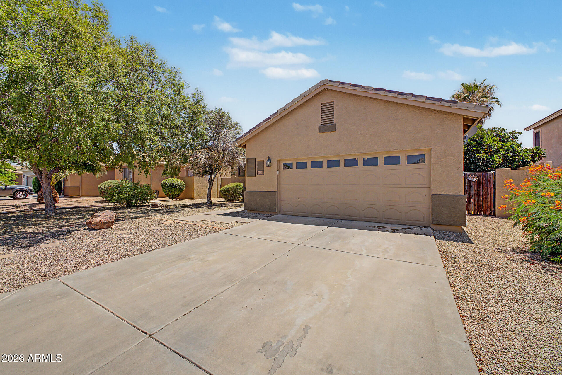 4237 East Del Rio Street Gilbert, AZ 85295 - Photo 2 of 31