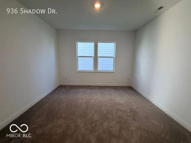 $2,399 | 936 Shadow Drive, Danville, IN 46122