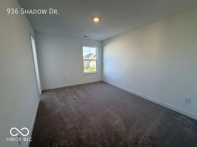 $2,399 | 936 Shadow Drive, Danville, IN 46122