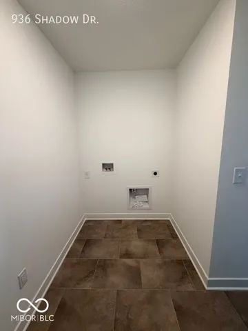 $2,399 | 936 Shadow Drive, Danville, IN 46122