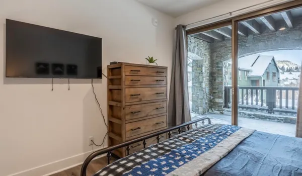 $1,499,999 | 1463 Boulder Creek Road, Unit 1463, Mammoth Lakes, CA 93546