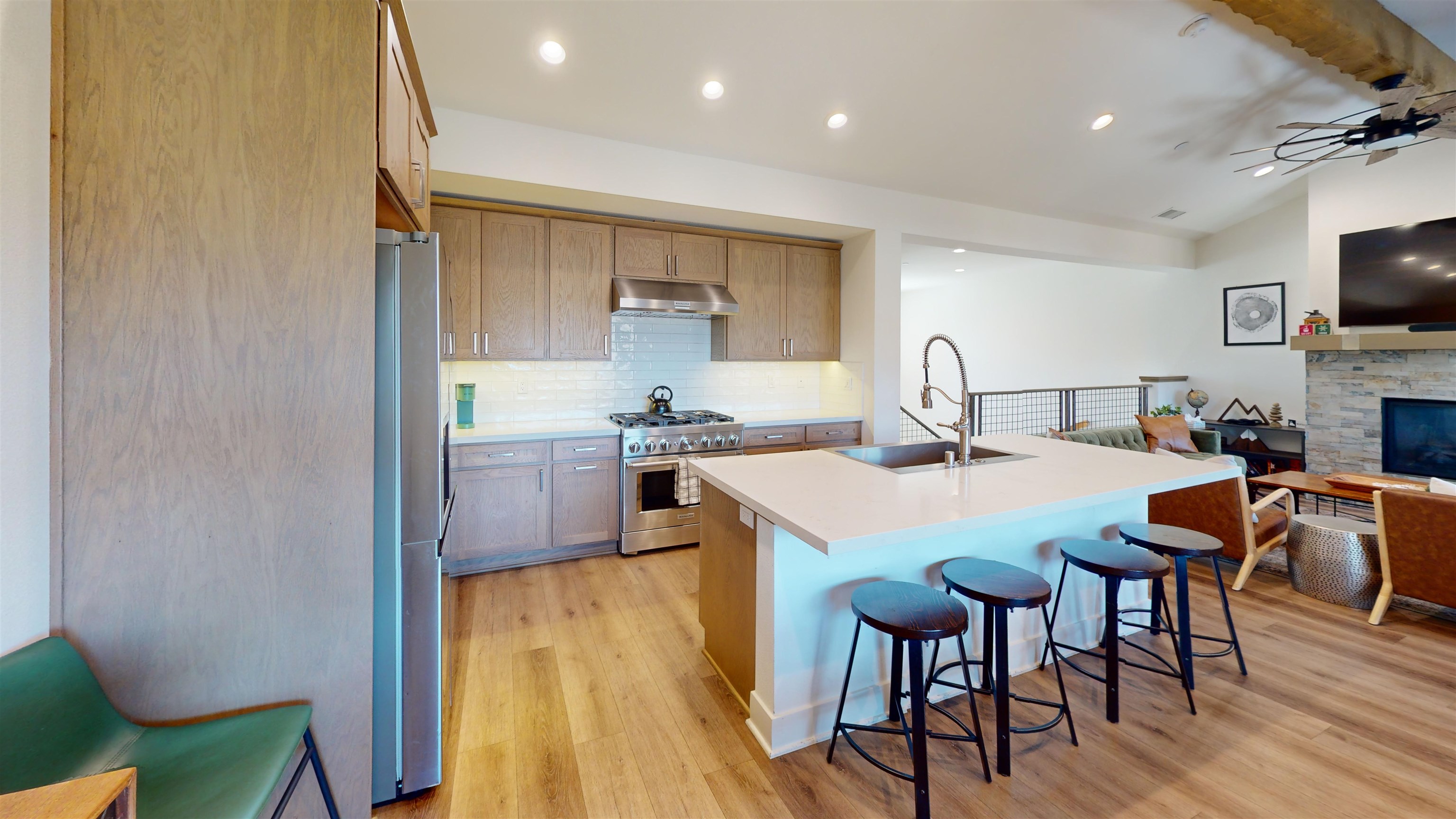 1463 Boulder Creek Road, Unit 1463 Mammoth Lakes, CA 93546 - Photo 8 of 25