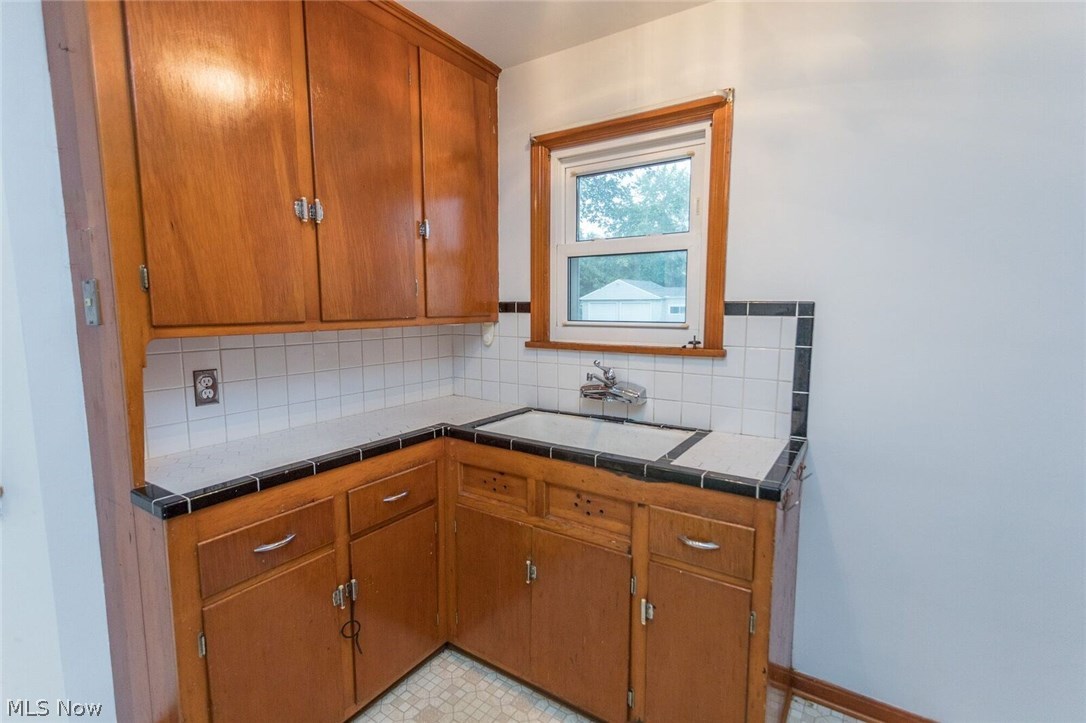 5804 Turney Road Garfield Heights, OH 44125 - Photo 6 of 31