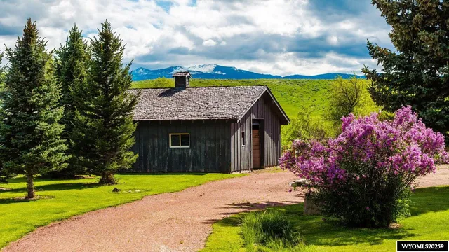$1,390,000 | 18 Circle 8 Drive, Sheridan, WY 82801