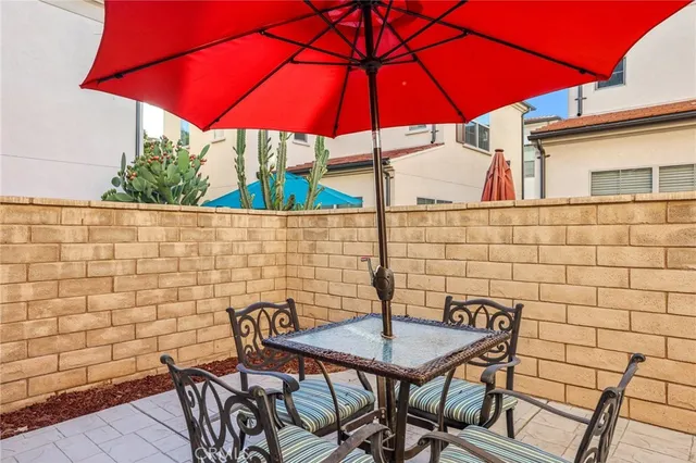 $664,900 | 21982 Moveo Drive, Saugus, CA 91350