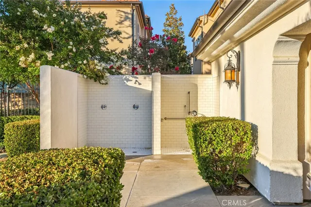 $664,900 | 21982 Moveo Drive, Saugus, CA 91350