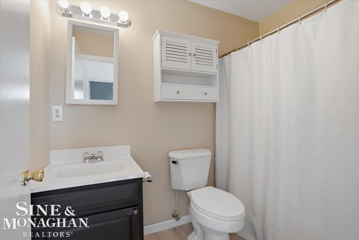 2122 Michigan Street Algonac, MI 48001 - Photo 17 of 40