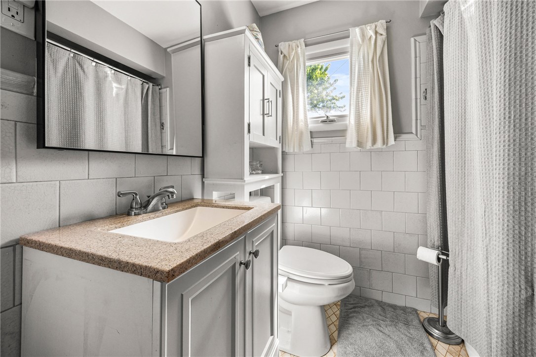 238 Marwood Road Greece, NY 14612 - Photo 20 of 34