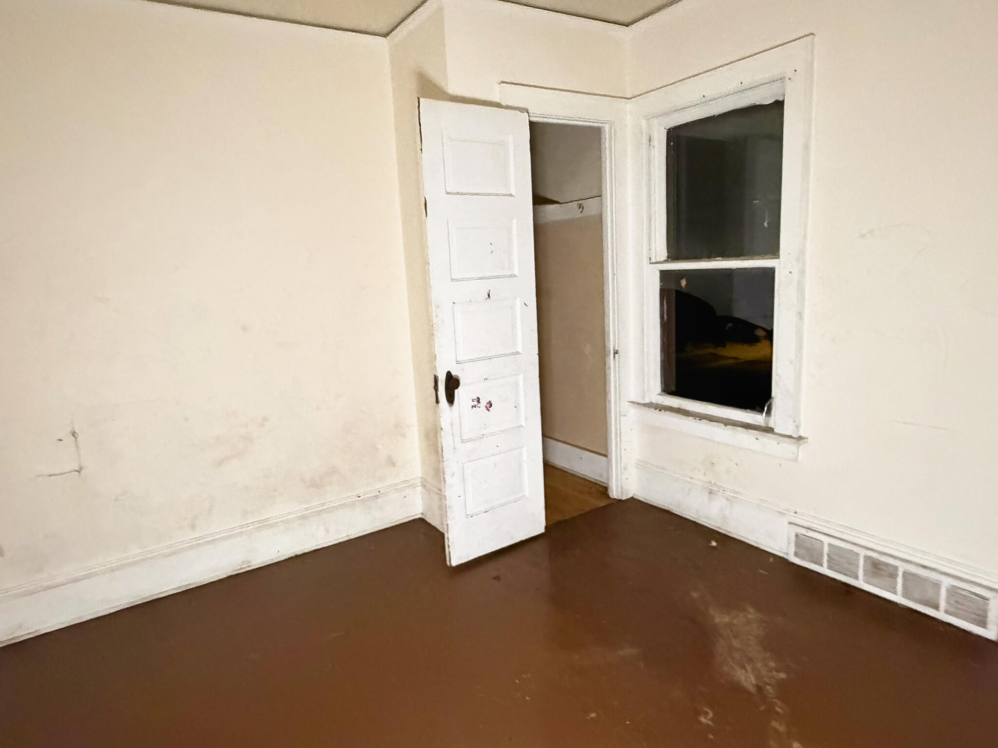 420 North 29th Street, Unit 422 Milwaukee, WI 53208 - Photo 18 of 27 IMG_1874