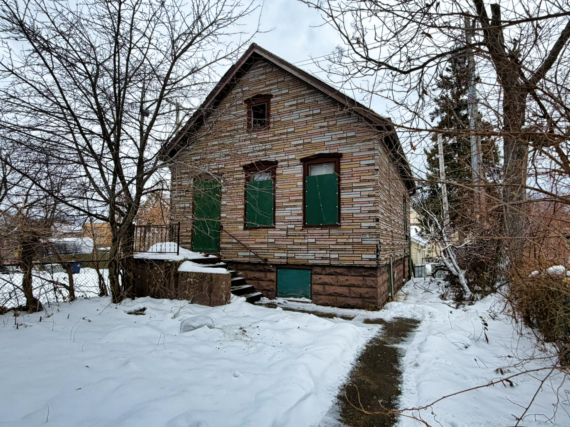 420 North 29th Street, Unit 422 Milwaukee, WI 53208 - Photo 4 of 27 IMG_4960