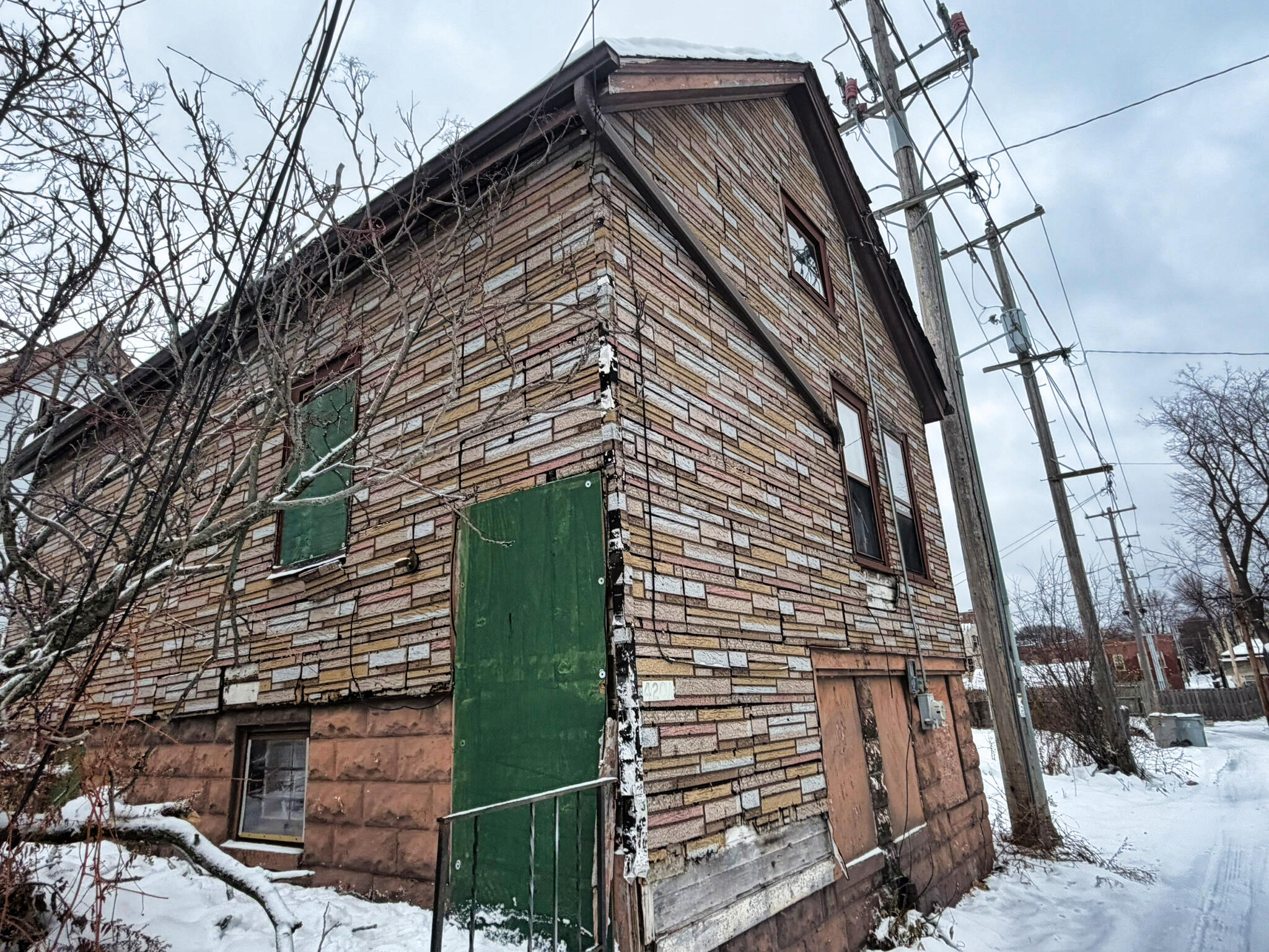 420 North 29th Street, Unit 422 Milwaukee, WI 53208 - Photo 6 of 27 IMG_4990