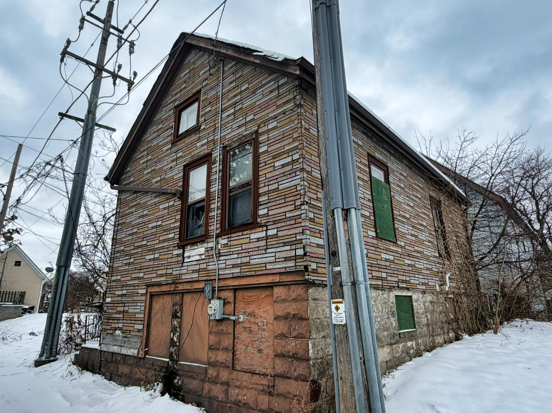 420 North 29th Street, Unit 422 Milwaukee, WI 53208 - Photo 7 of 27 IMG_4991