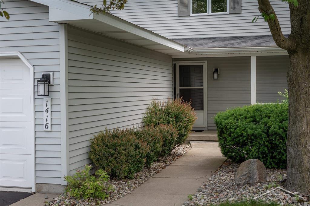 1416 Pheasant Ridge Drive Midland, MI 48640 - Photo 2 of 42