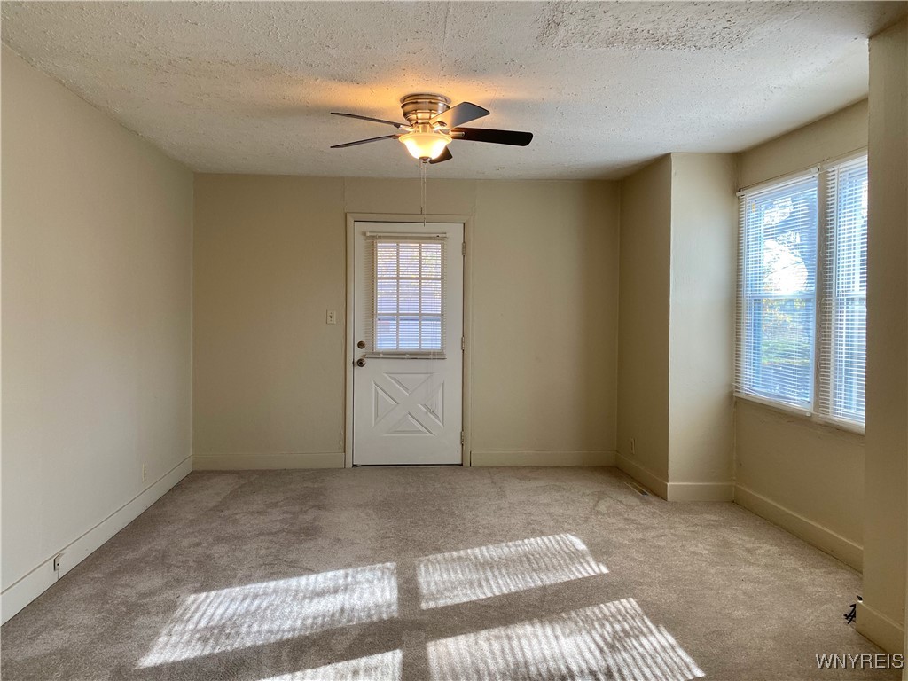 678 59th Street, Niagara Falls, NY 14304 | Compass