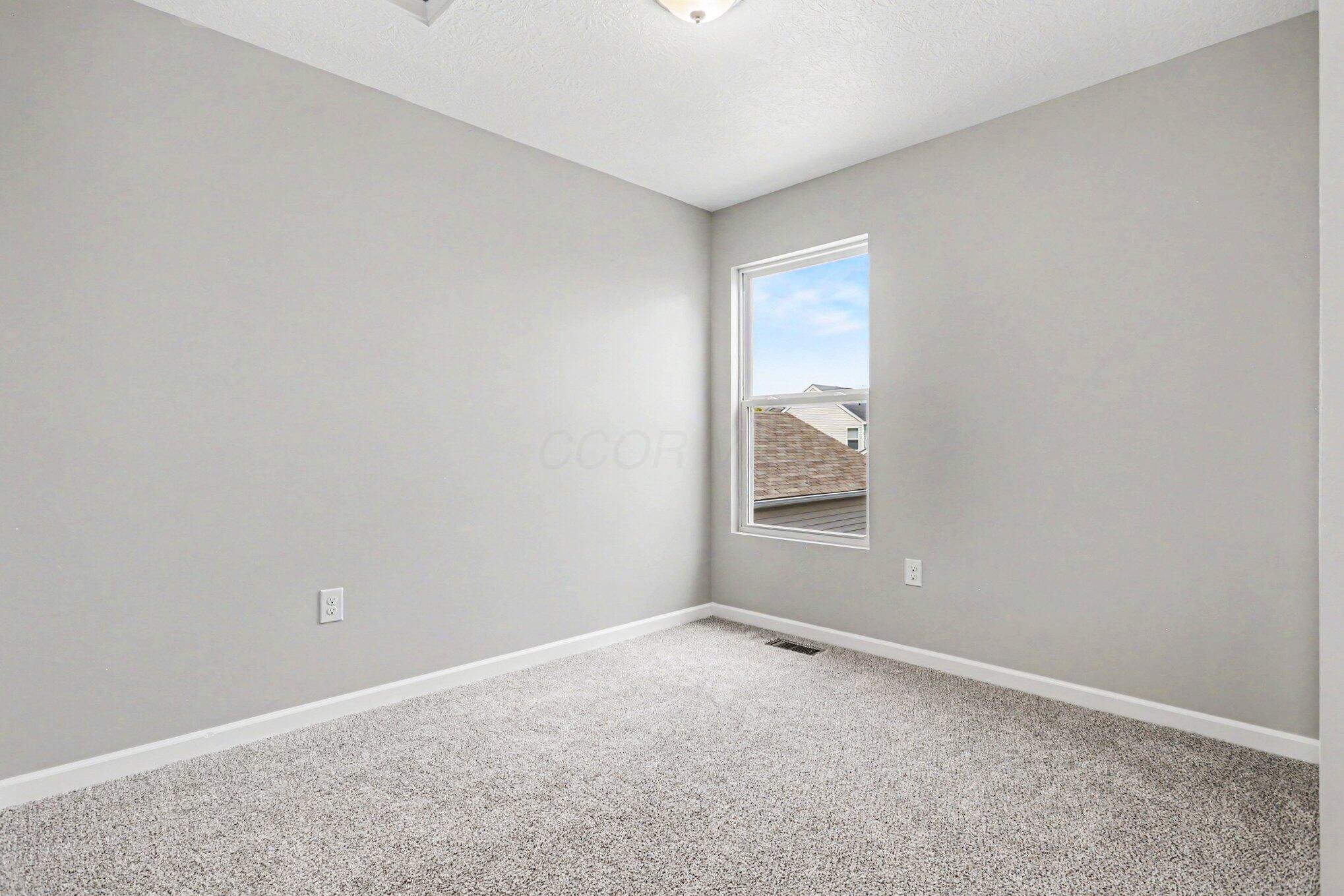 5458 Spring River Avenue Dublin, OH 43016 - Photo 29 of 38 Bedroom