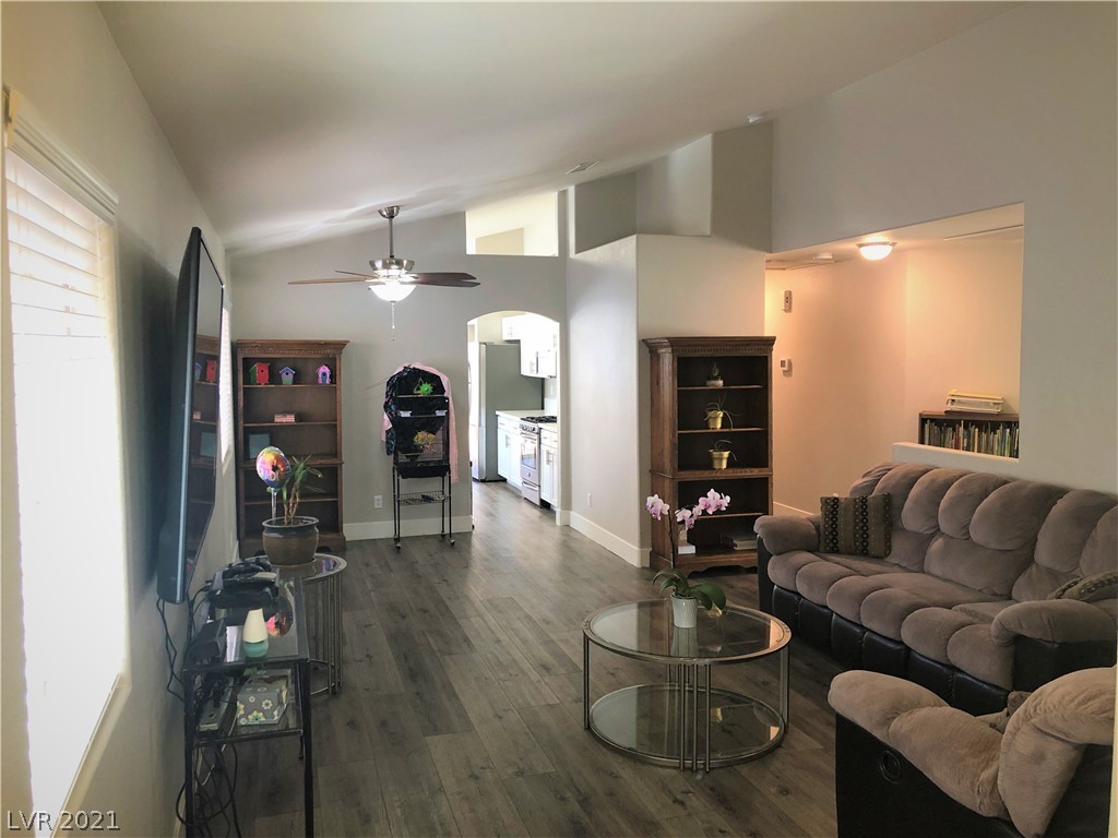 6364 Horizon Ridge Las Vegas, NV 89156 - Photo 3 of 16 Gallery Image 3