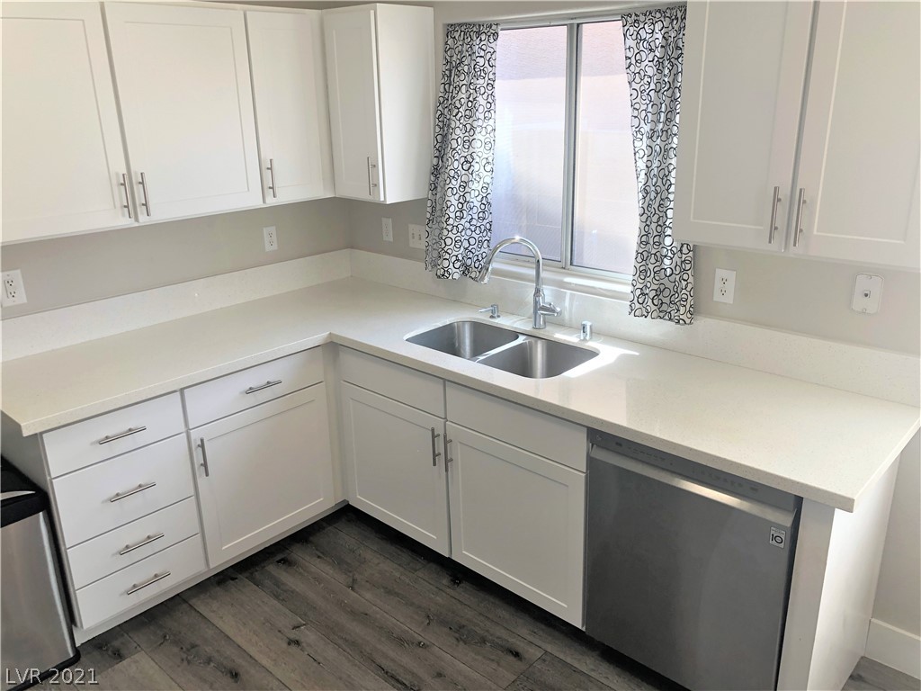 6364 Horizon Ridge Las Vegas, NV 89156 - Photo 6 of 16 Gallery Image 6