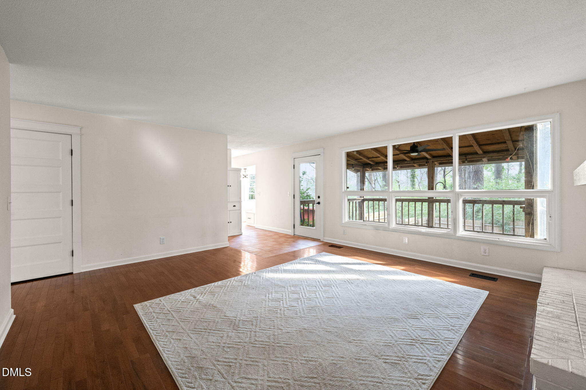 15 Abbey Road Chapel Hill, NC 27516 - Photo 7 of 42 9-web-or-mls-untitled-6