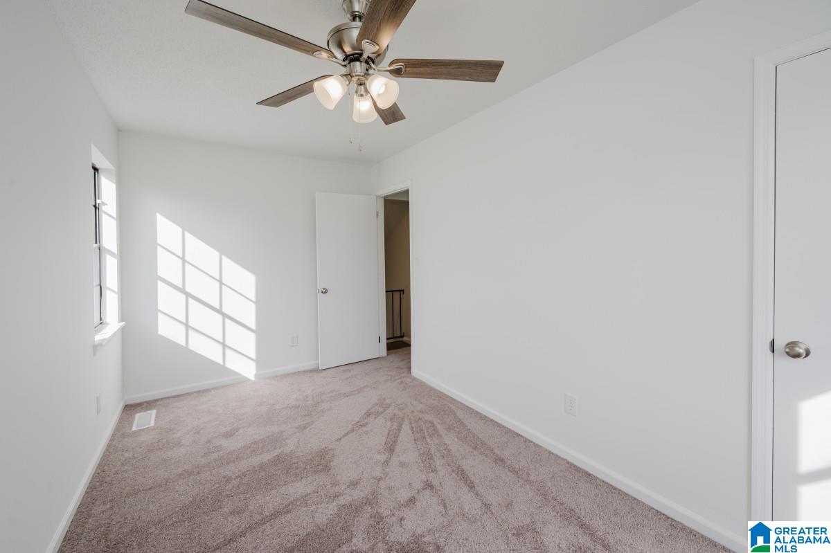704 18th Way Lane Southwest Birmingham, AL 35211 - Photo 18 of 33