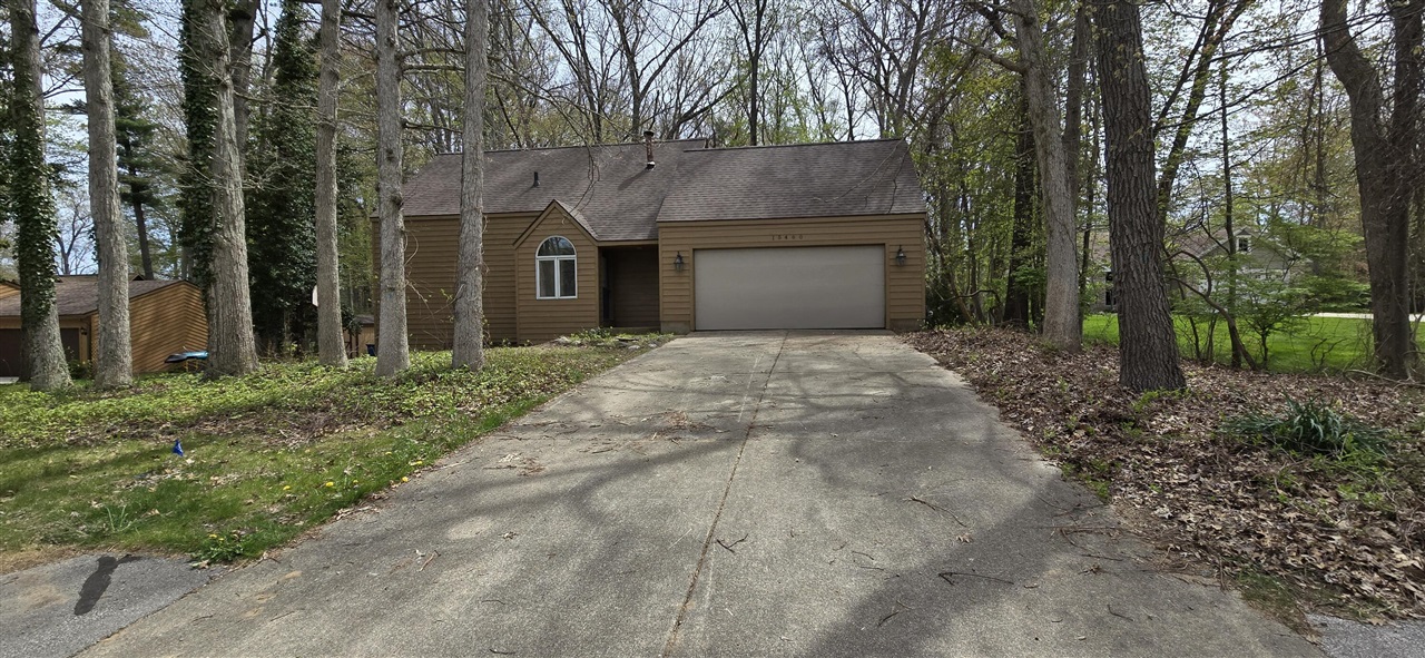 15460 Kelly Street Spring Lake, MI 49456 - Photo 4 of 35