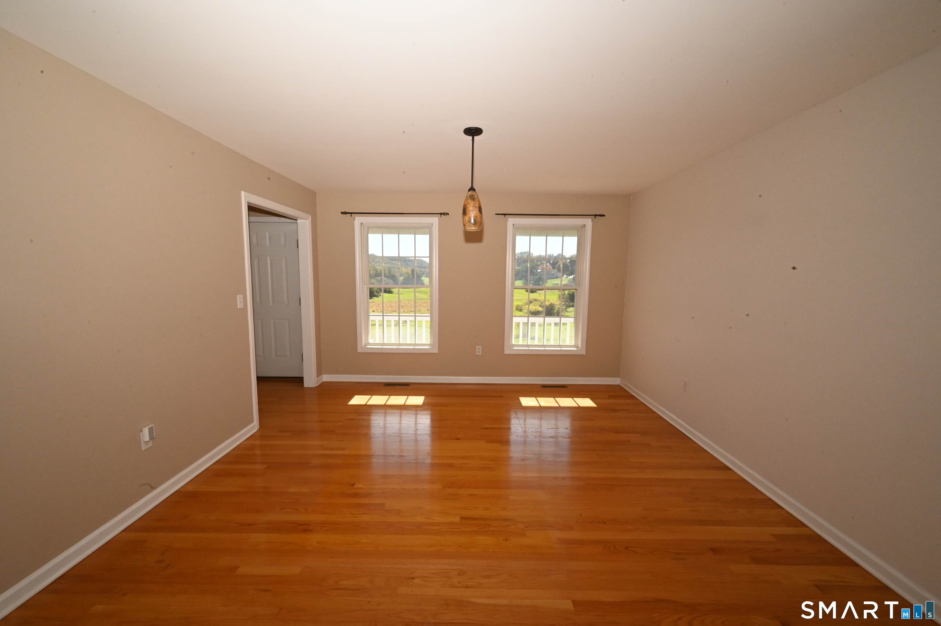 680 Totoket Road North Branford, CT 06472 - Photo 12 of 39 Gallery Image 12