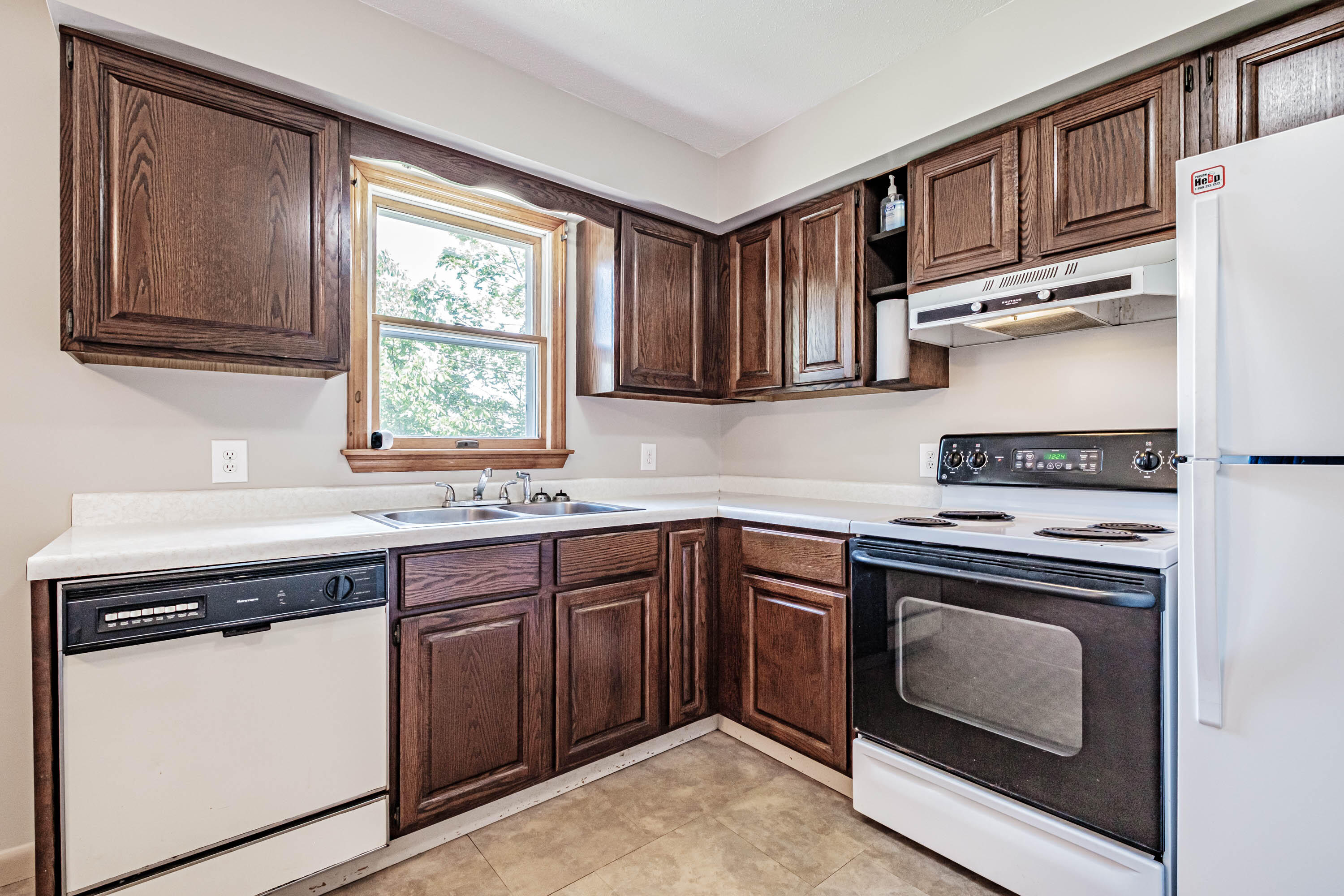 605 Gardiner Road Wiscasset, ME 04578 - Photo 3 of 45 20220623gp-61028