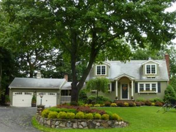 14 Carlida Road Groveland, MA 01834 - Photo 1 of 24 Gallery Image 1