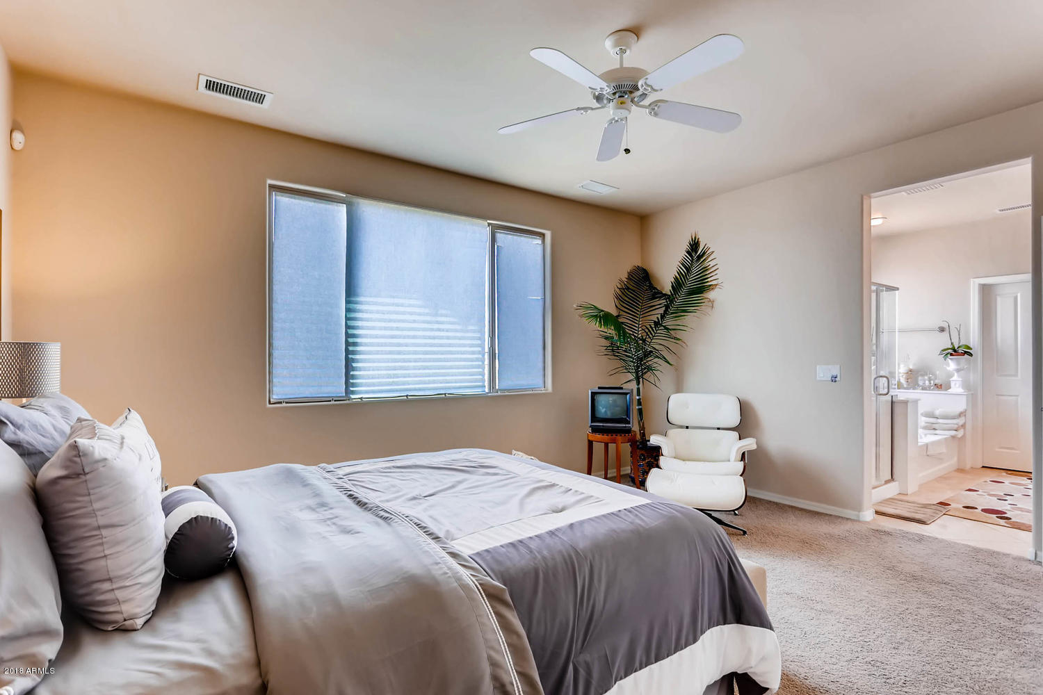 3311 West Florimond Road Phoenix, AZ 85086 - Photo 23 of 34 3311 W Florimond Phoenix AZ-large-017-18