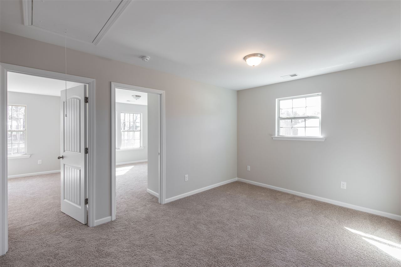528 Bella Woods Trail Inman, SC 29349 - Photo 10 of 24 Living Room