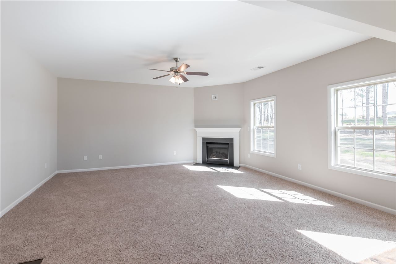 528 Bella Woods Trail Inman, SC 29349 - Photo 8 of 24 Living Room