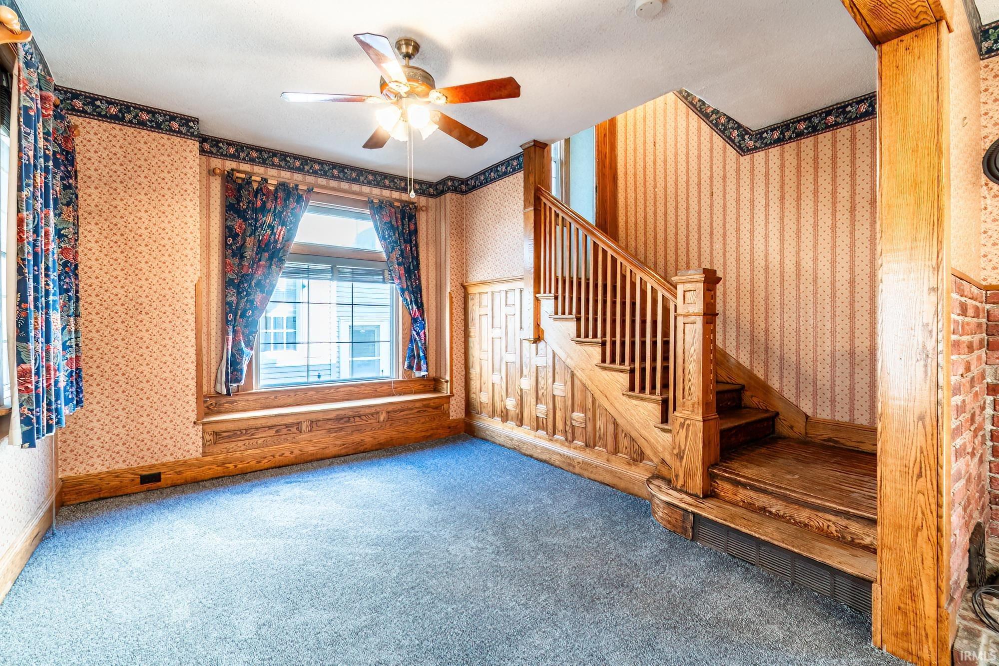 715 Pontiac Street Rochester, IN 46975 - Photo 3 of 36