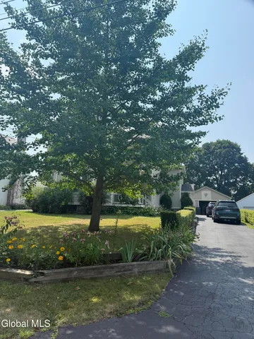 $299,900 | 16 Carillon Road, Ticonderoga, NY 12883