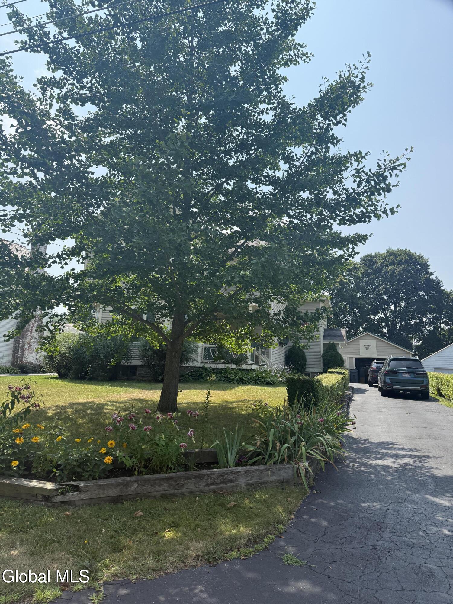 16 Carillon Road Ticonderoga, NY 12883 - Photo 2 of 9 Hall1