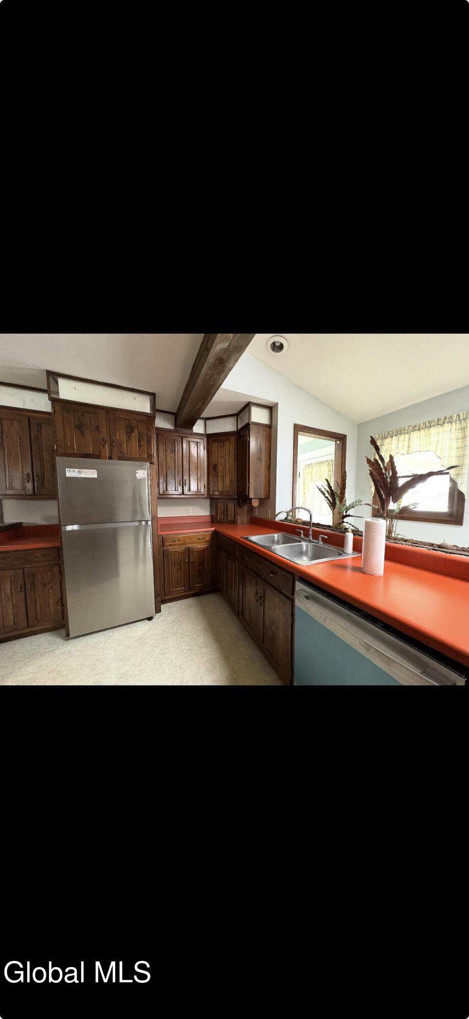 16 Carillon Road Ticonderoga, NY 12883 - Photo 8 of 28 Hall24