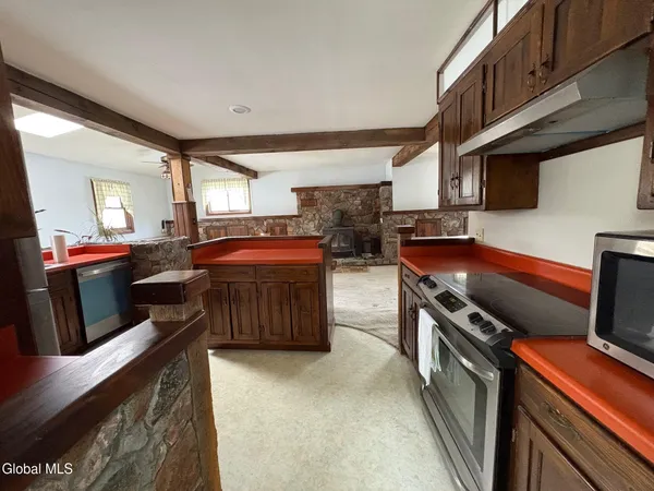 $299,900 | 16 Carillon Road, Ticonderoga, NY 12883