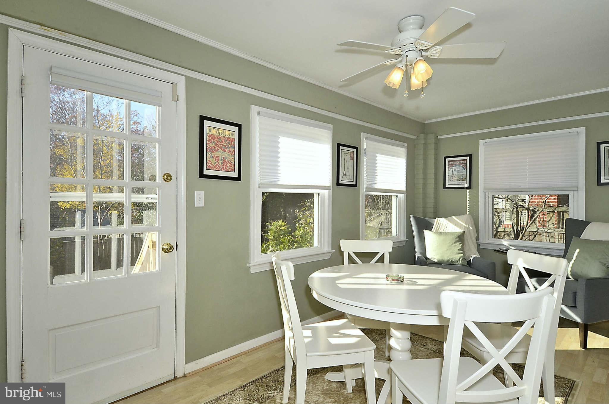 2902 Cameron Mills Road Alexandria, VA 22302 - Photo 11 of 30 Sun Porch