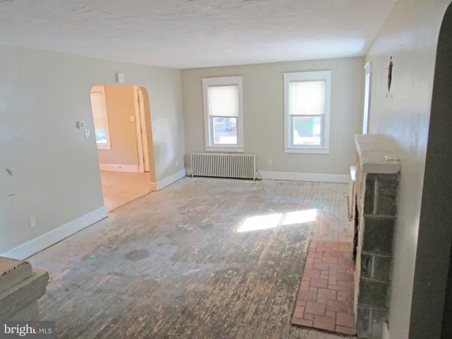 $159,900 | 410 Hanover Road, York, PA 17408